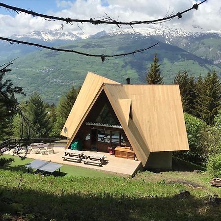 Le Chalet Pointu De Capucine Bourg-Saint-Maurice Exterior photo