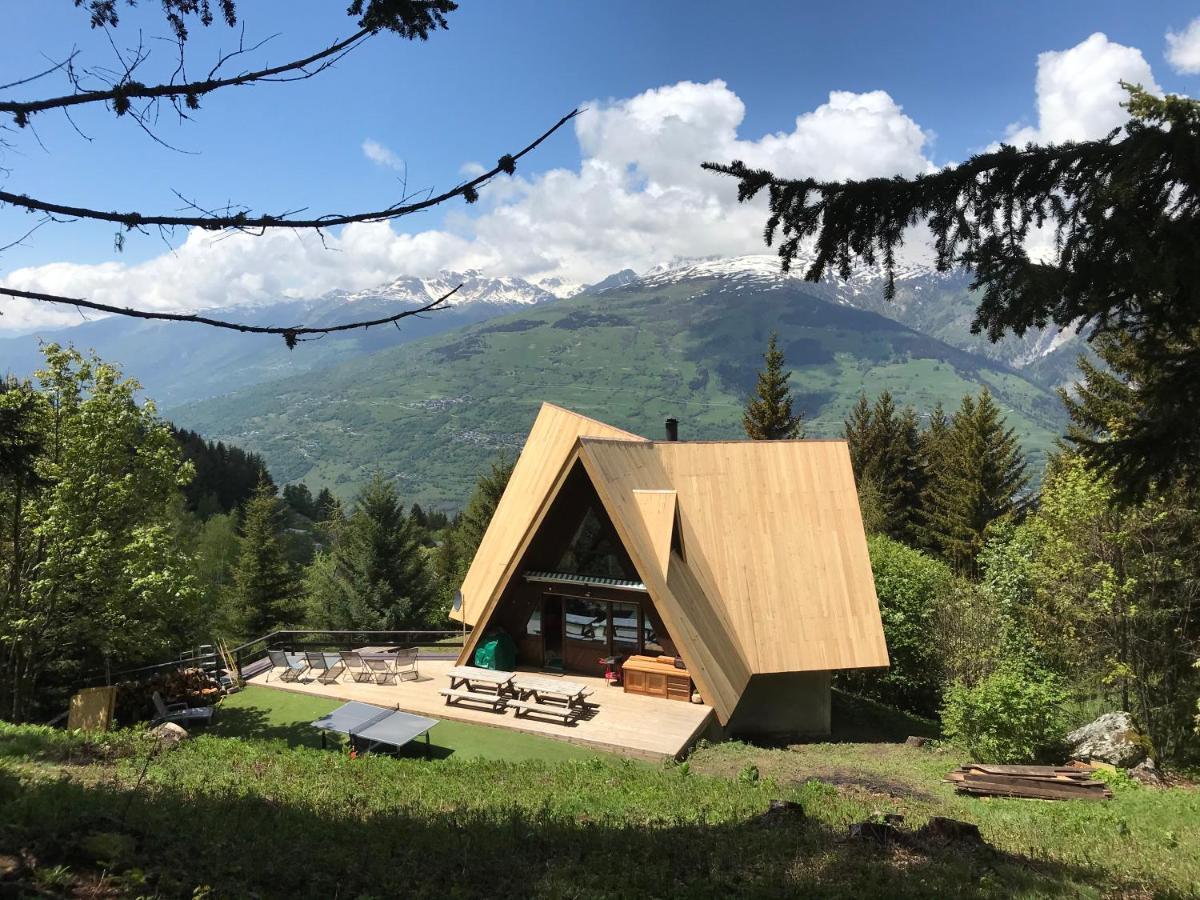 Le Chalet Pointu De Capucine Bourg-Saint-Maurice Exterior photo