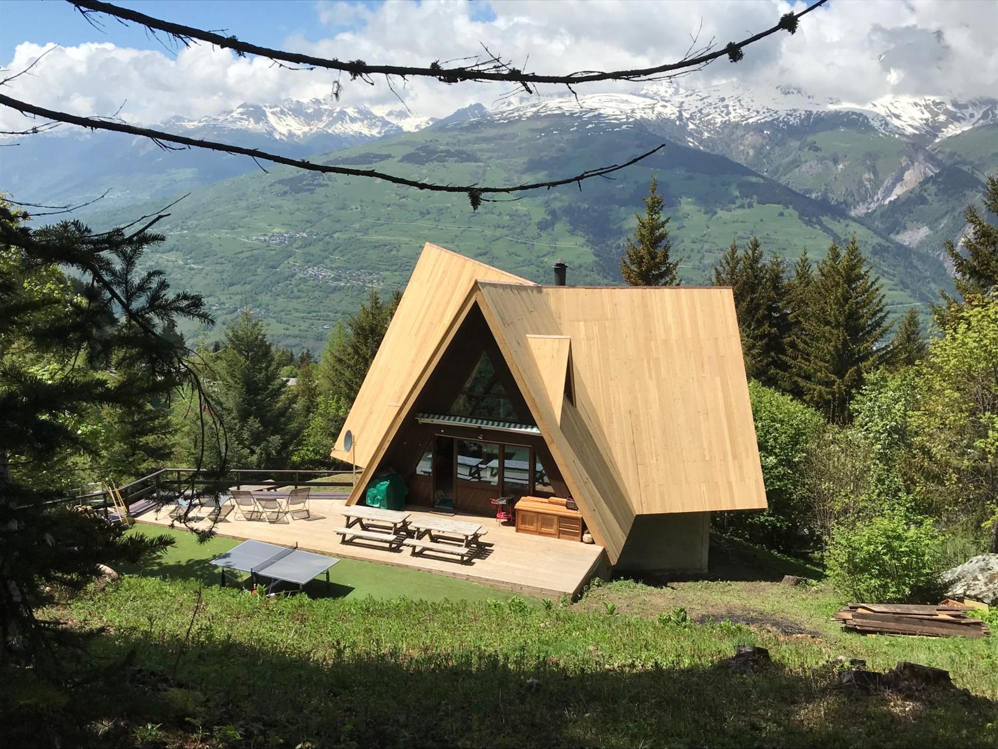 Le Chalet Pointu De Capucine Bourg-Saint-Maurice Exterior photo